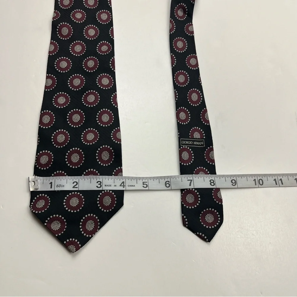 Giorgio Armani Cravatte Men's Black Burgundy Medallion Tie Neck Tie Silk‎ Office